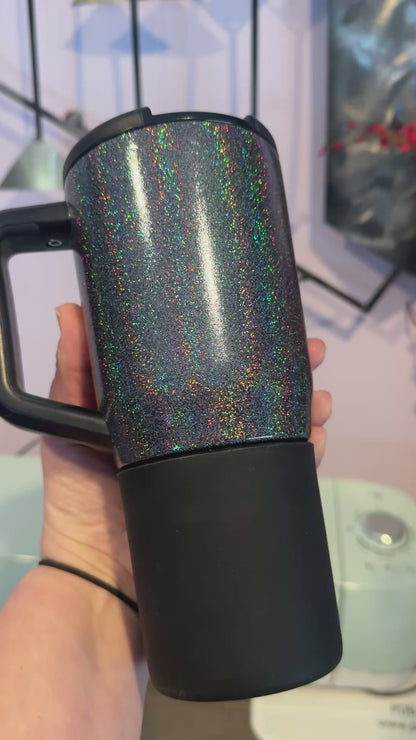 EUC 25 oz Dark Holo on Black Brumate Muv