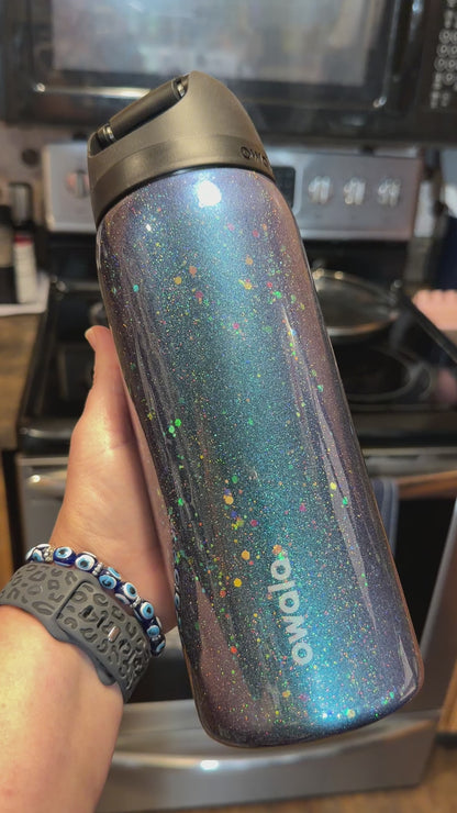NWOT 32 oz Color Shift Owala FreeSip